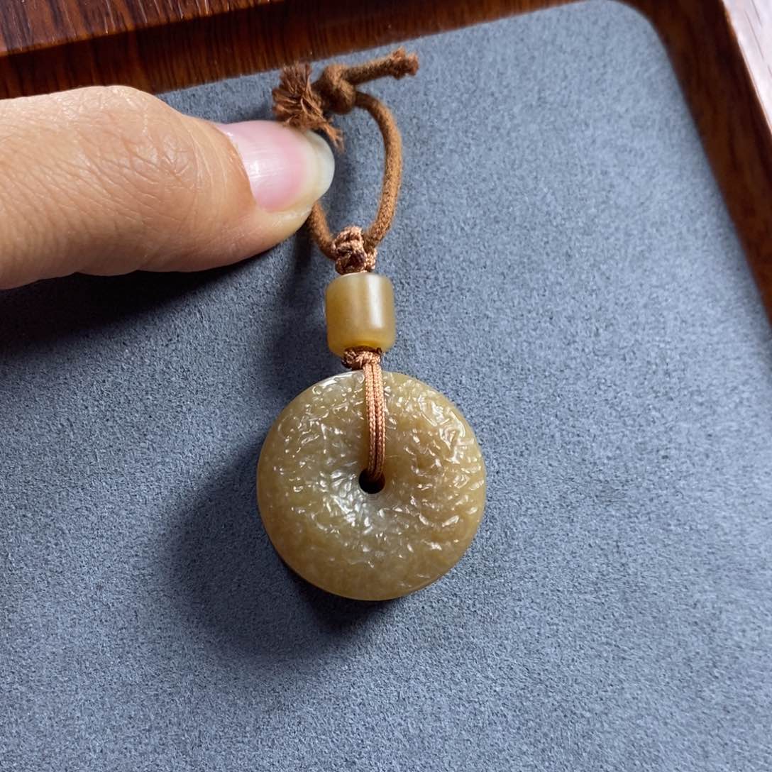 和田玉未镶嵌吊坠(不含链)定制