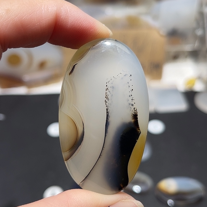 玛瑙/玉髓颈饰未镶嵌