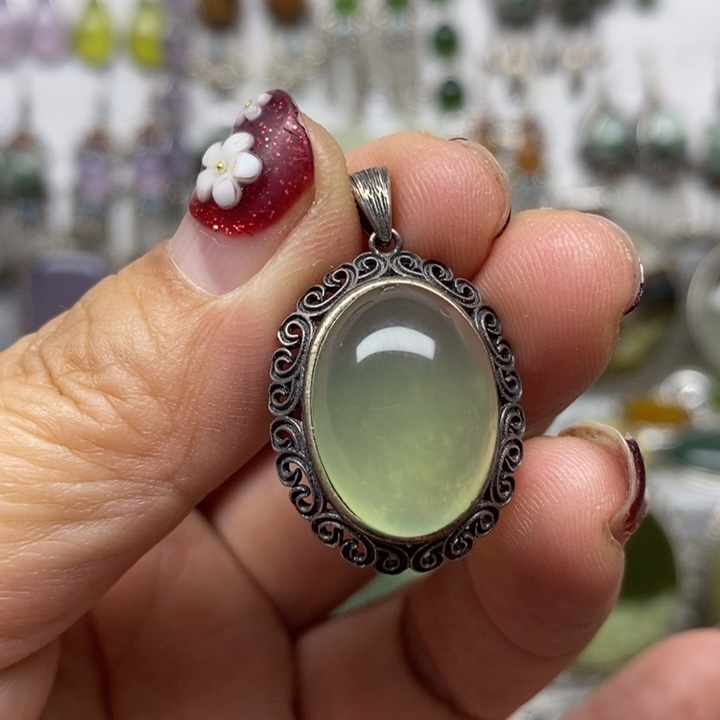 蛇纹石玉吊坠银S925镶嵌