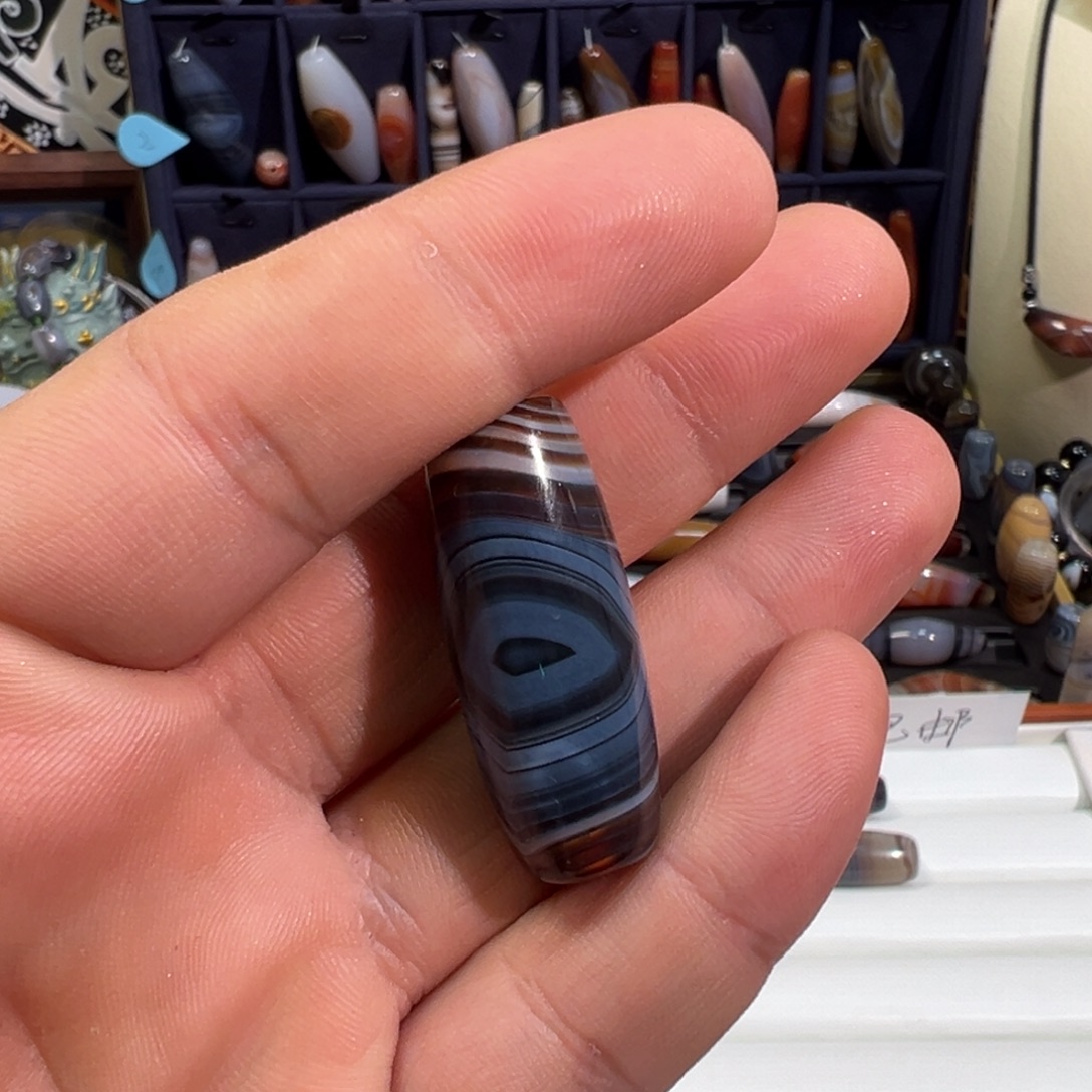 R***l玛瑙/玉髓未镶嵌颈饰