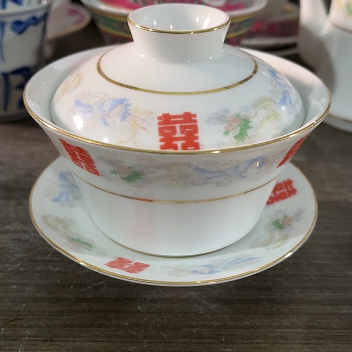 瓷片景德镇陶瓷盖碗。