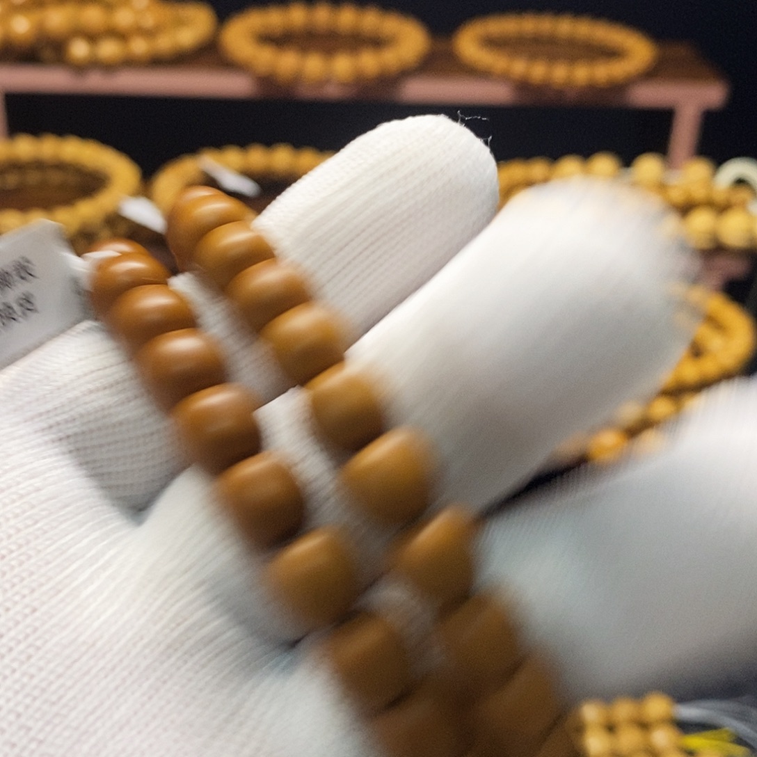 文玩核桃吊坠9+哑光型老型