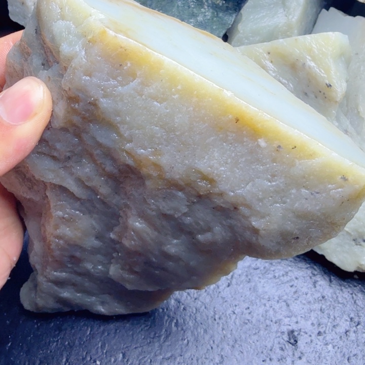 樾***和田玉（糖玉）未镶嵌珠宝奇石