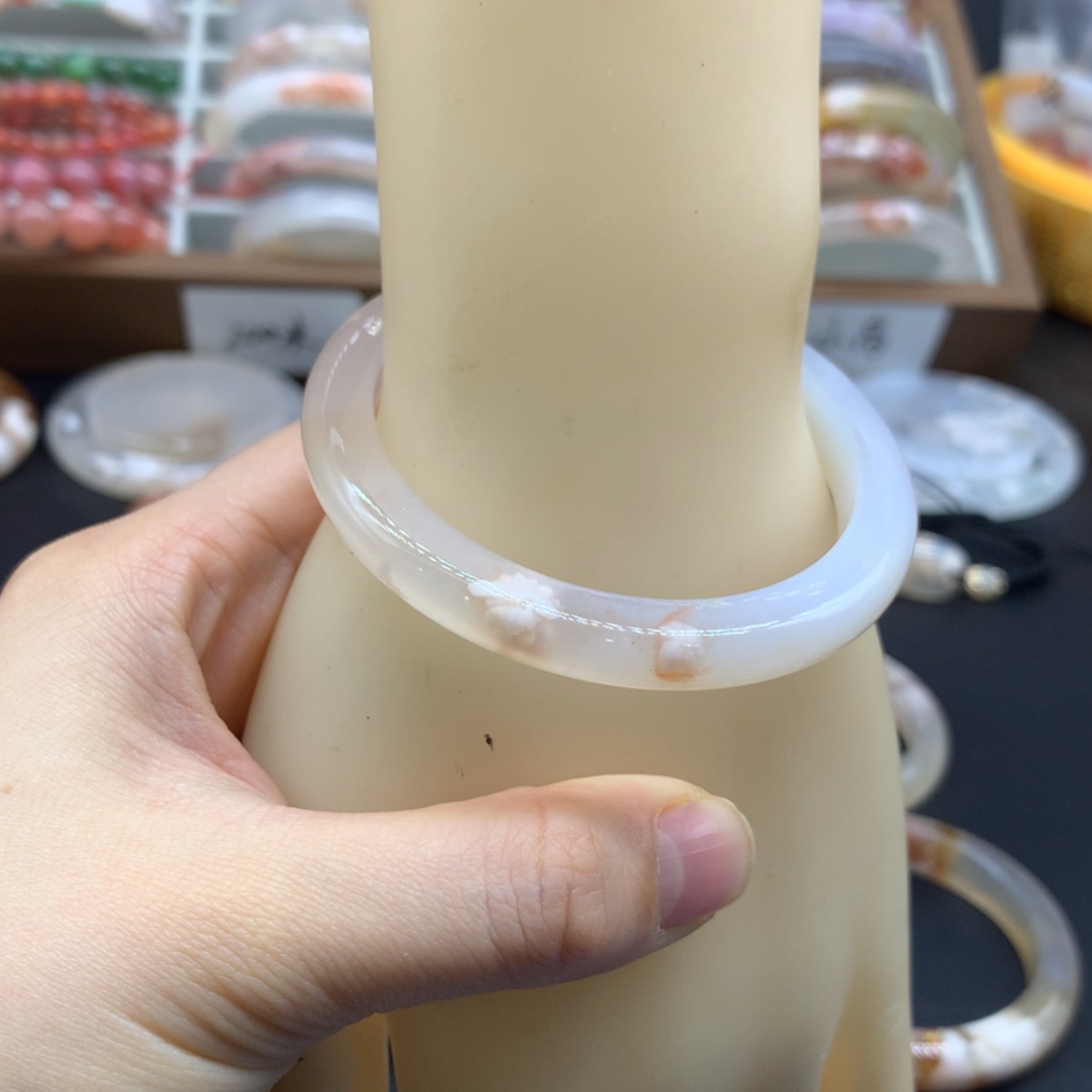 【闪购商品】玛瑙/玉髓手镯未镶嵌灵**人