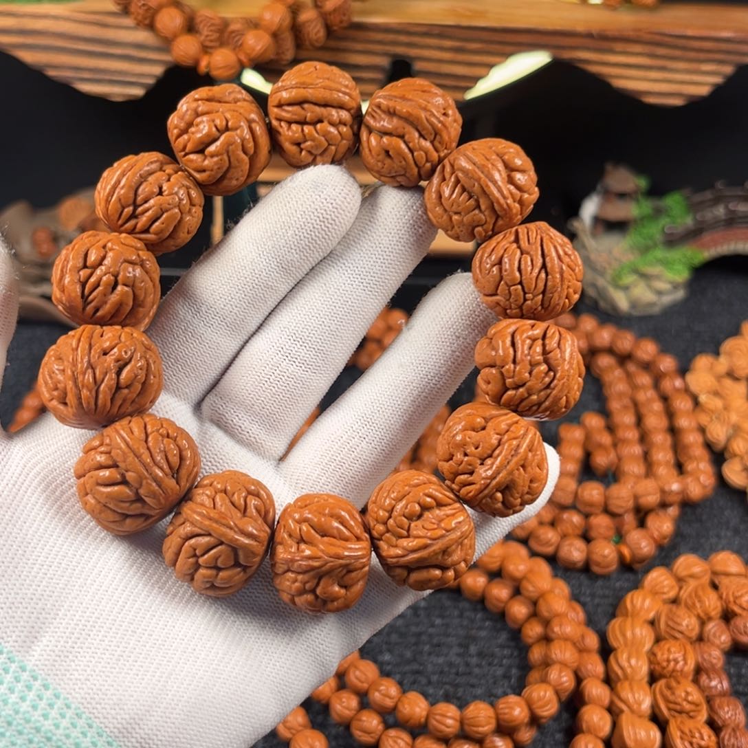 桃核手串龙F18李链接手串