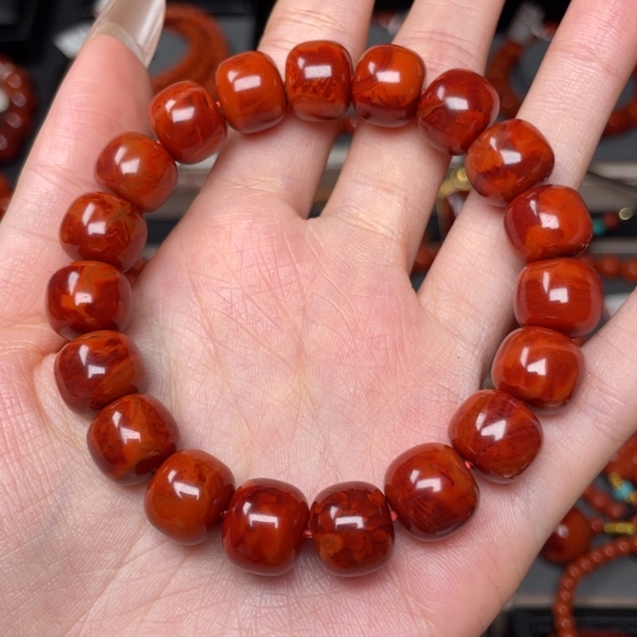 南红玛瑙手链未镶嵌哈****雪
