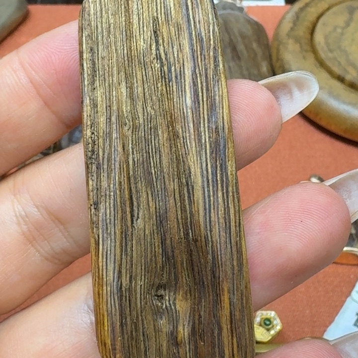 大叶紫檀（黑酸枝木类）