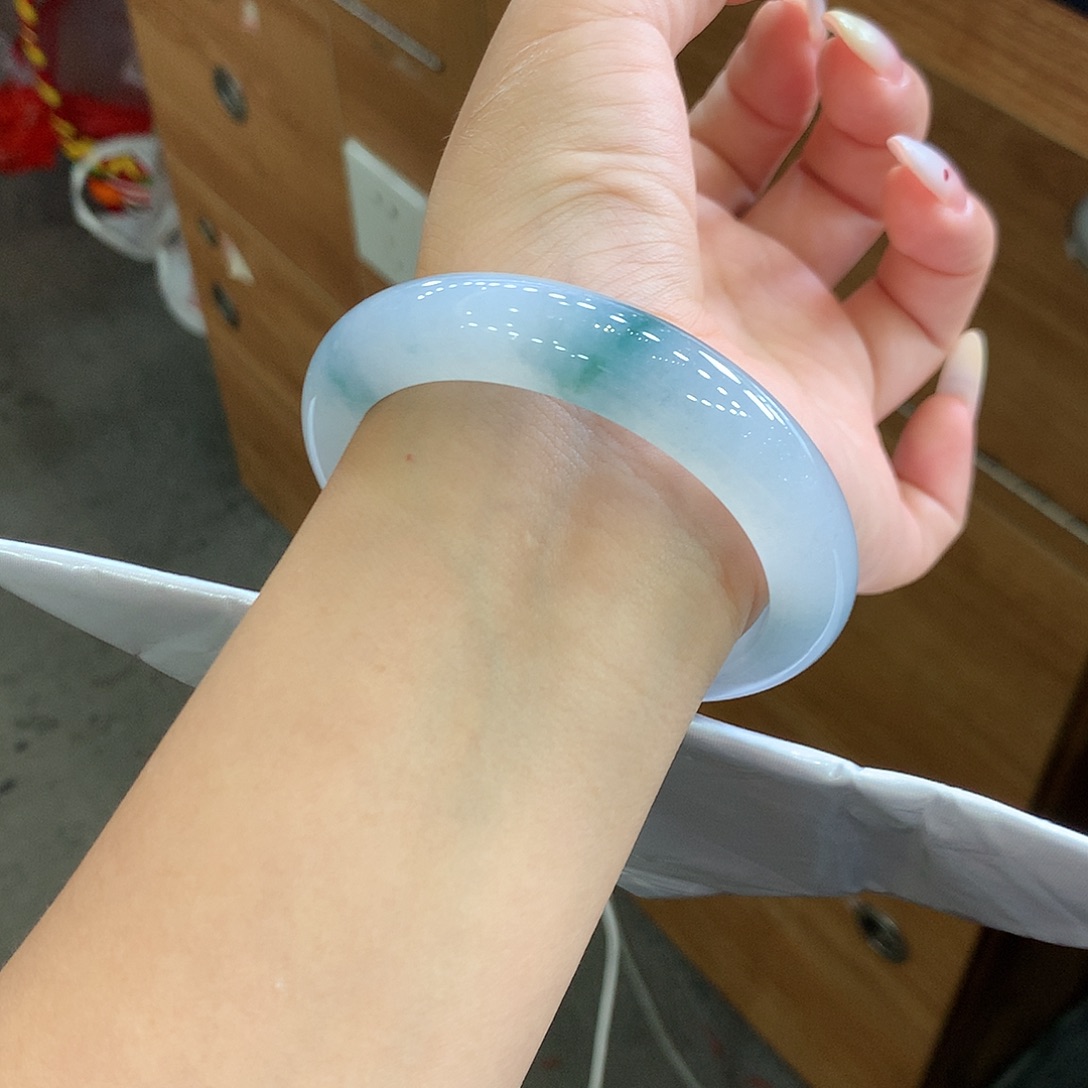 翡翠手镯未镶嵌19号 