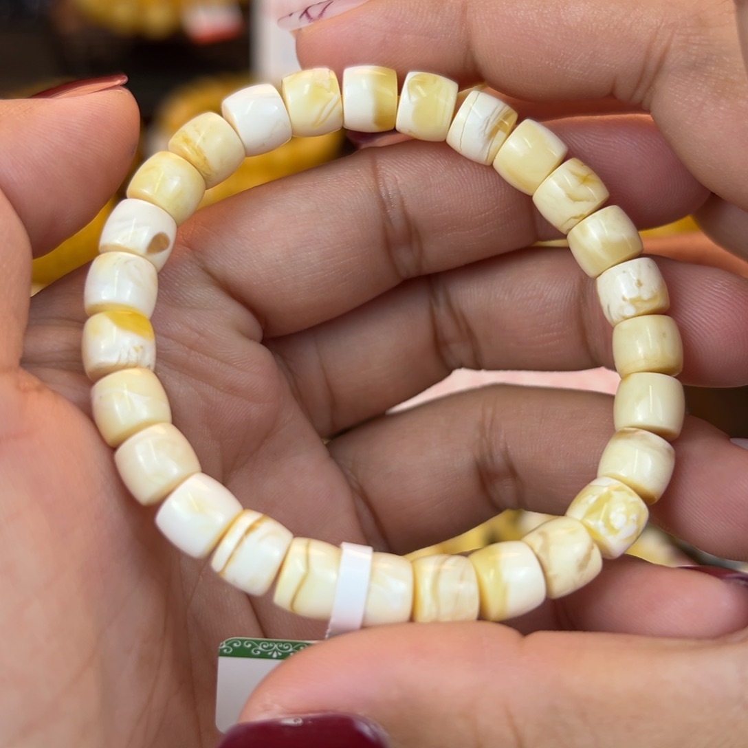 琥珀裸石未镶嵌jjhhbbbnnnn