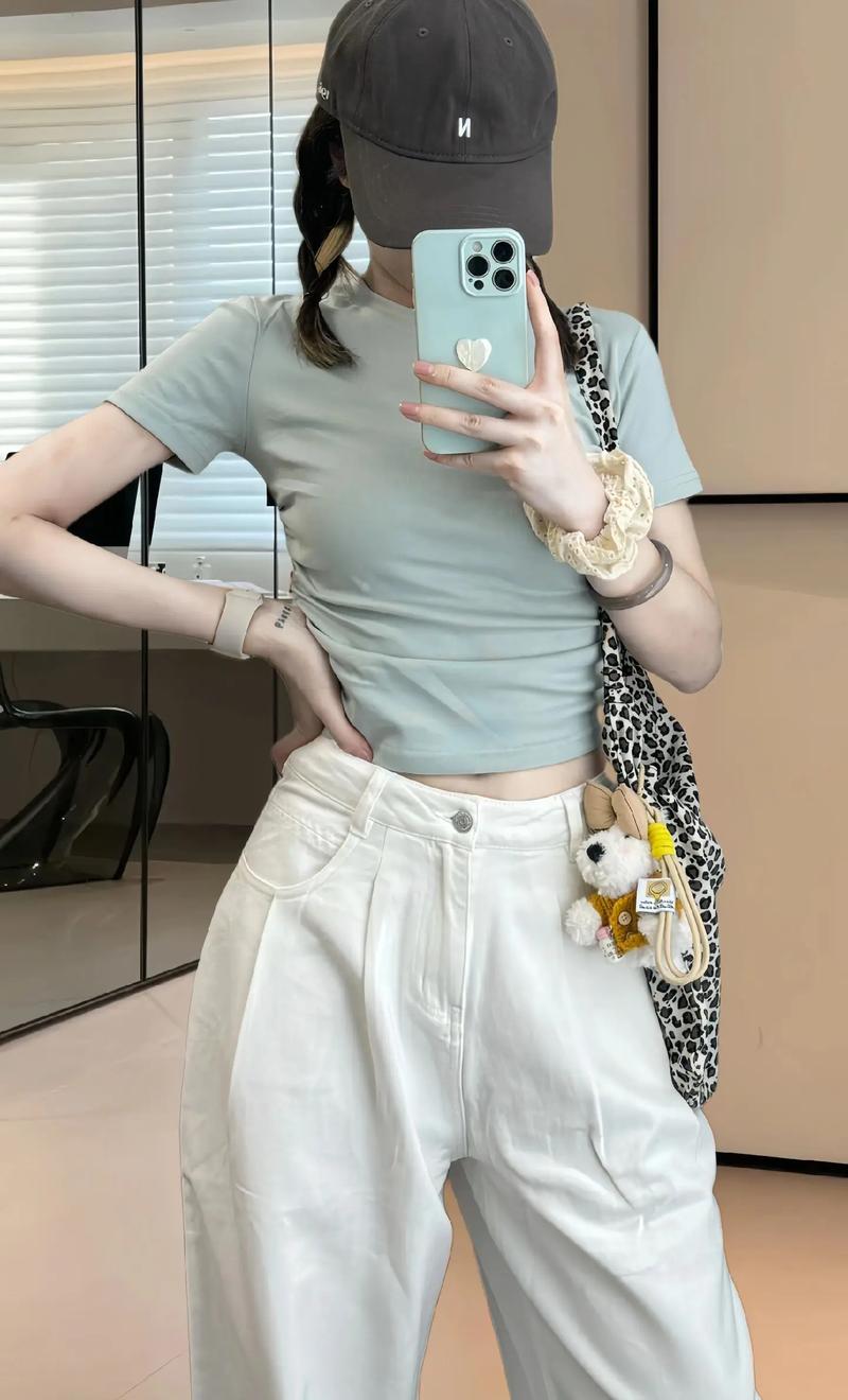拾乙家全品类女装白色韩版百搭服饰ins短款螺蛳湾修身显瘦时尚