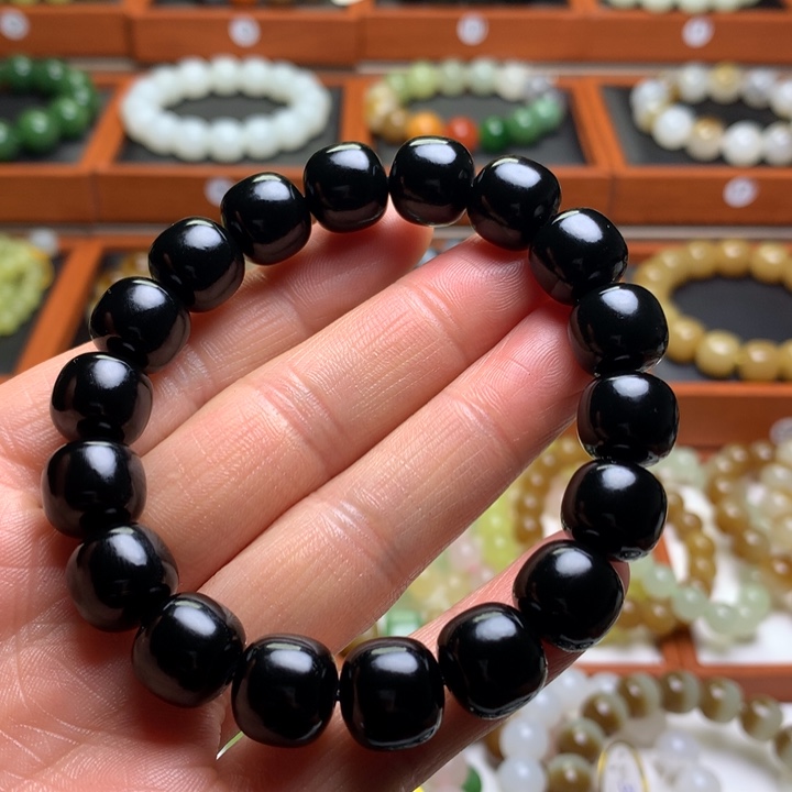 和田玉手串未镶嵌