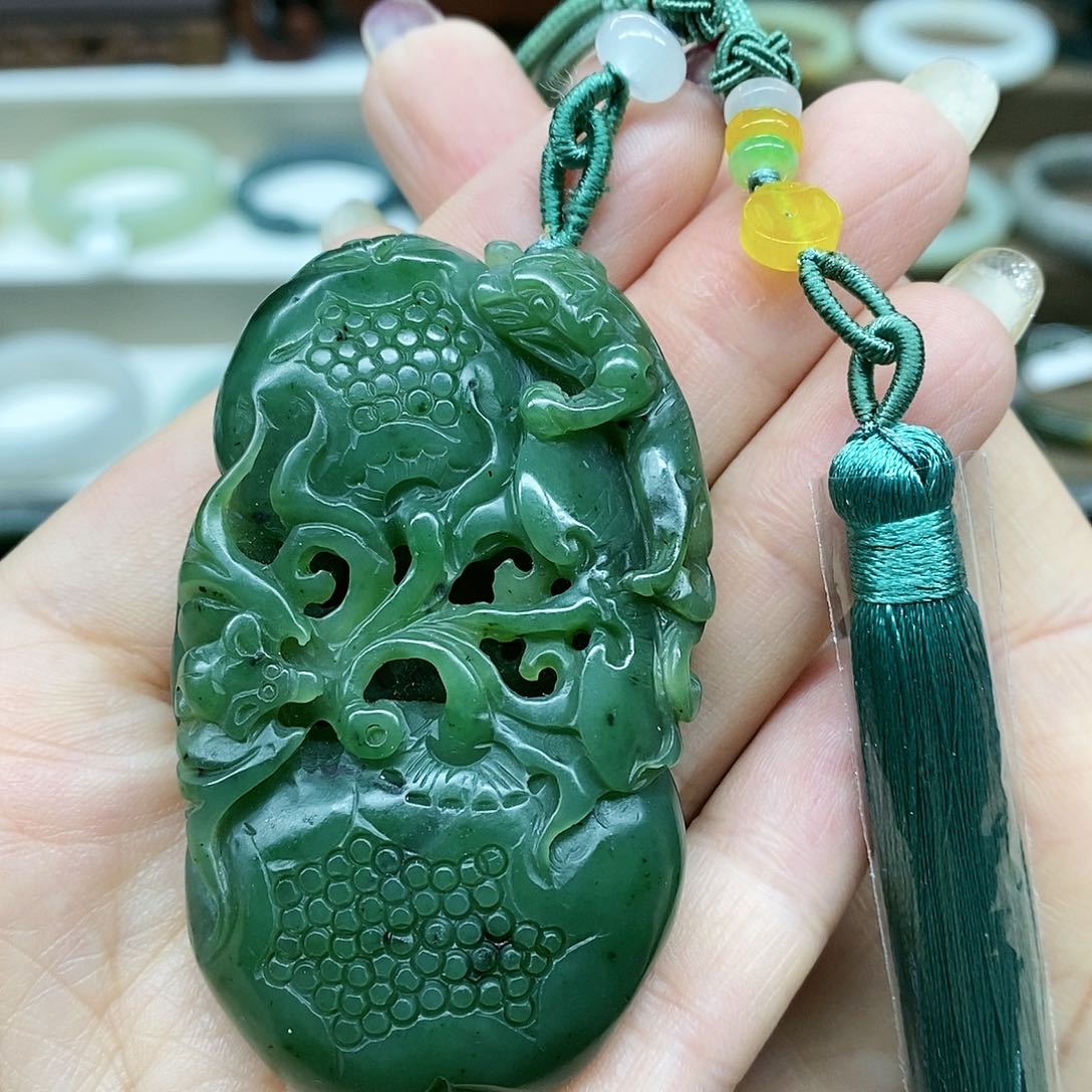 【闪购商品】和田玉（碧玉）挂件未镶嵌