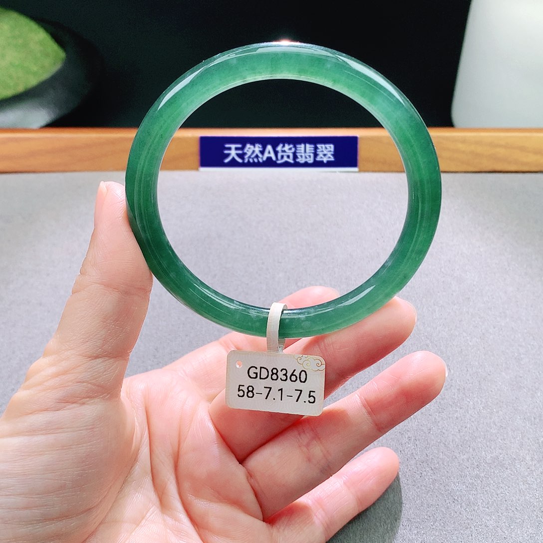 未镶嵌手镯翡翠天然翡翠手镯a货