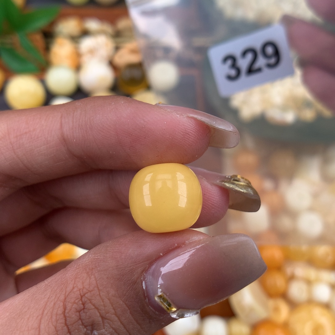 琥珀珠宝奇石未镶嵌12.6
