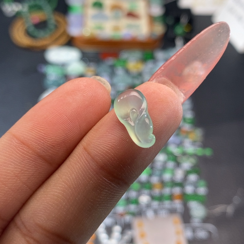 【闪购商品】翡翠挂件未镶嵌兰花