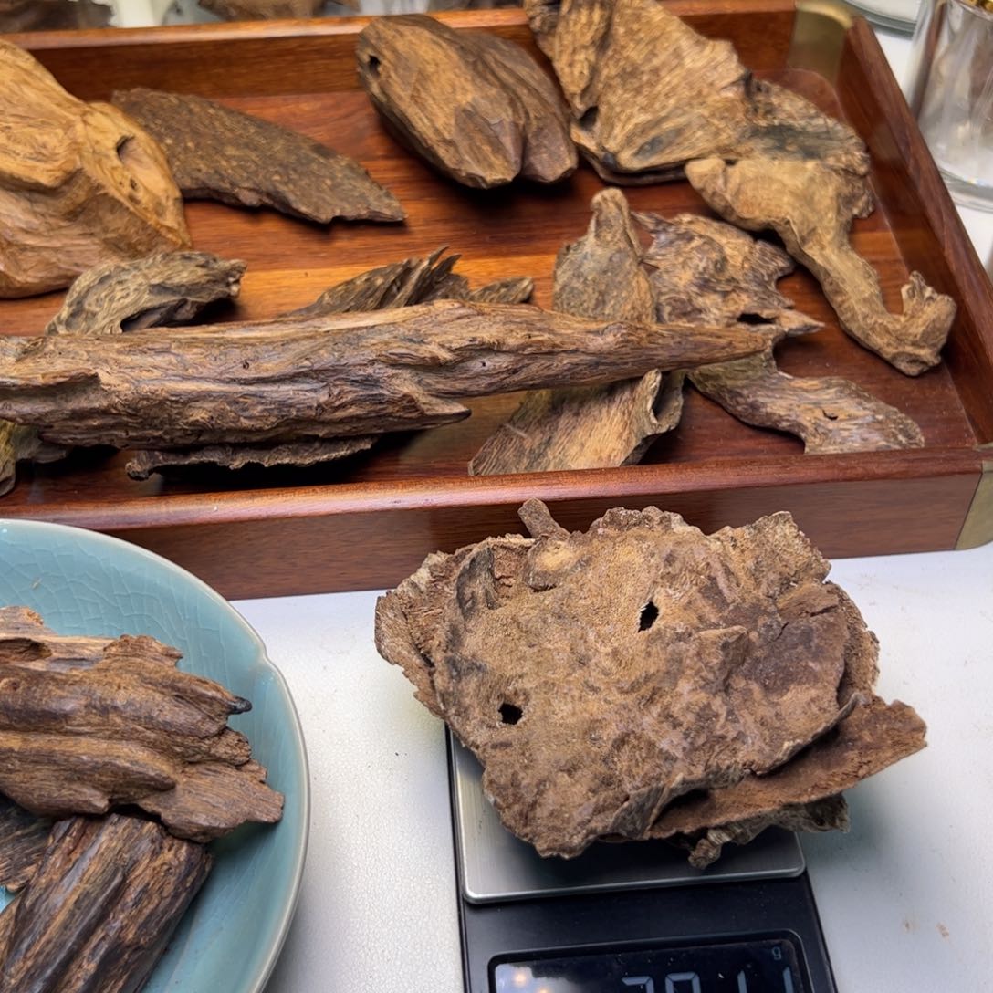 香料海南老顶香材20克