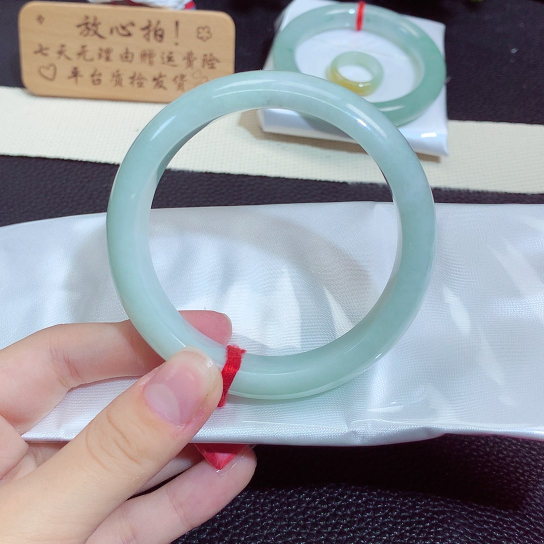 翡翠未镶嵌手镯425