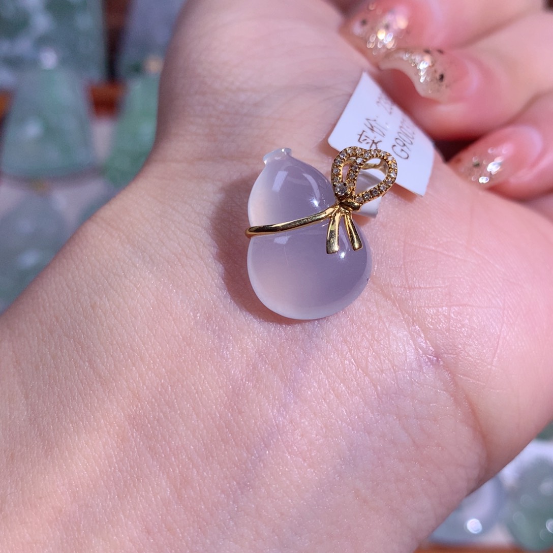 翡翠吊坠(不含链)18K金镶嵌冰葫芦