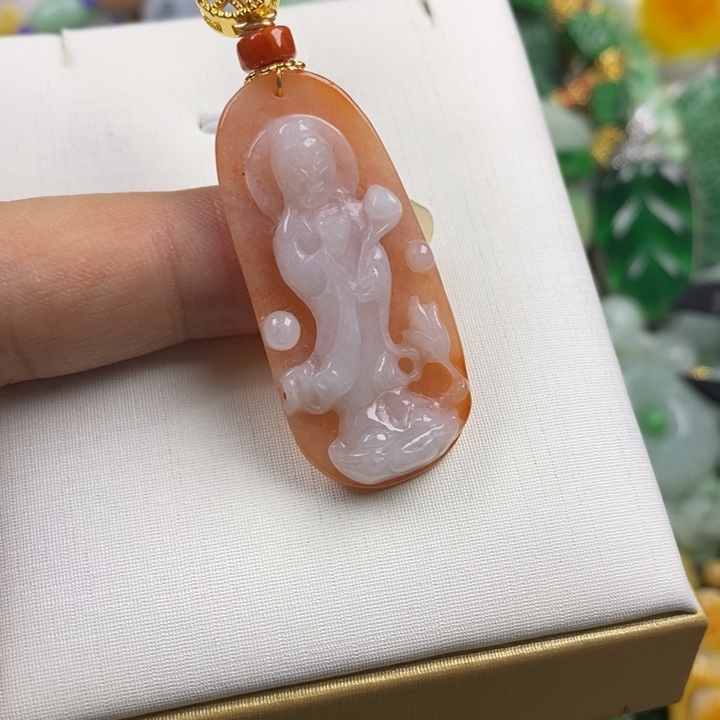 翡翠未镶嵌吊坠(赠链)