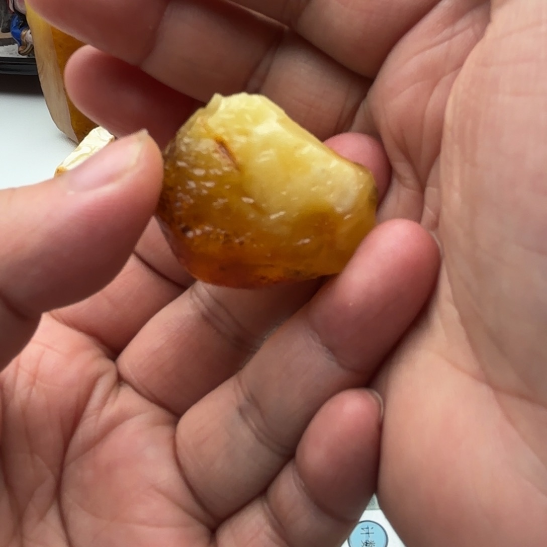 定制琥珀未镶嵌S**W琥珀