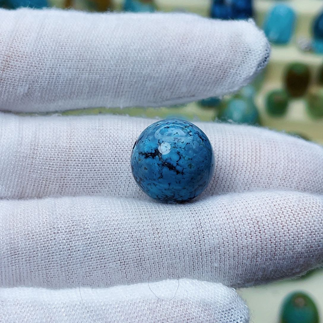 绿松石颈饰未镶嵌