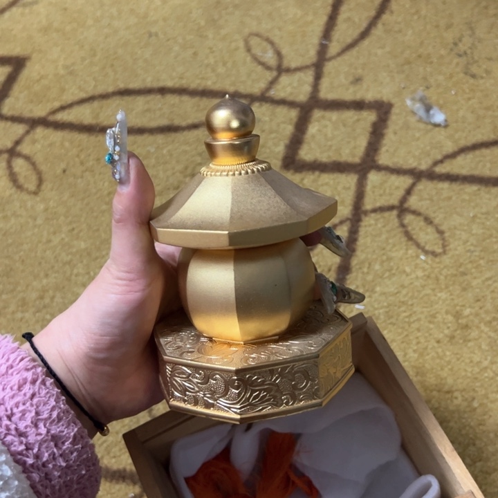 盖碗瓷器直播放漏中