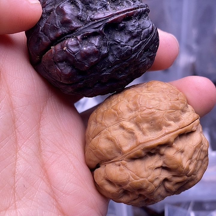 G***U把件文玩核桃  275