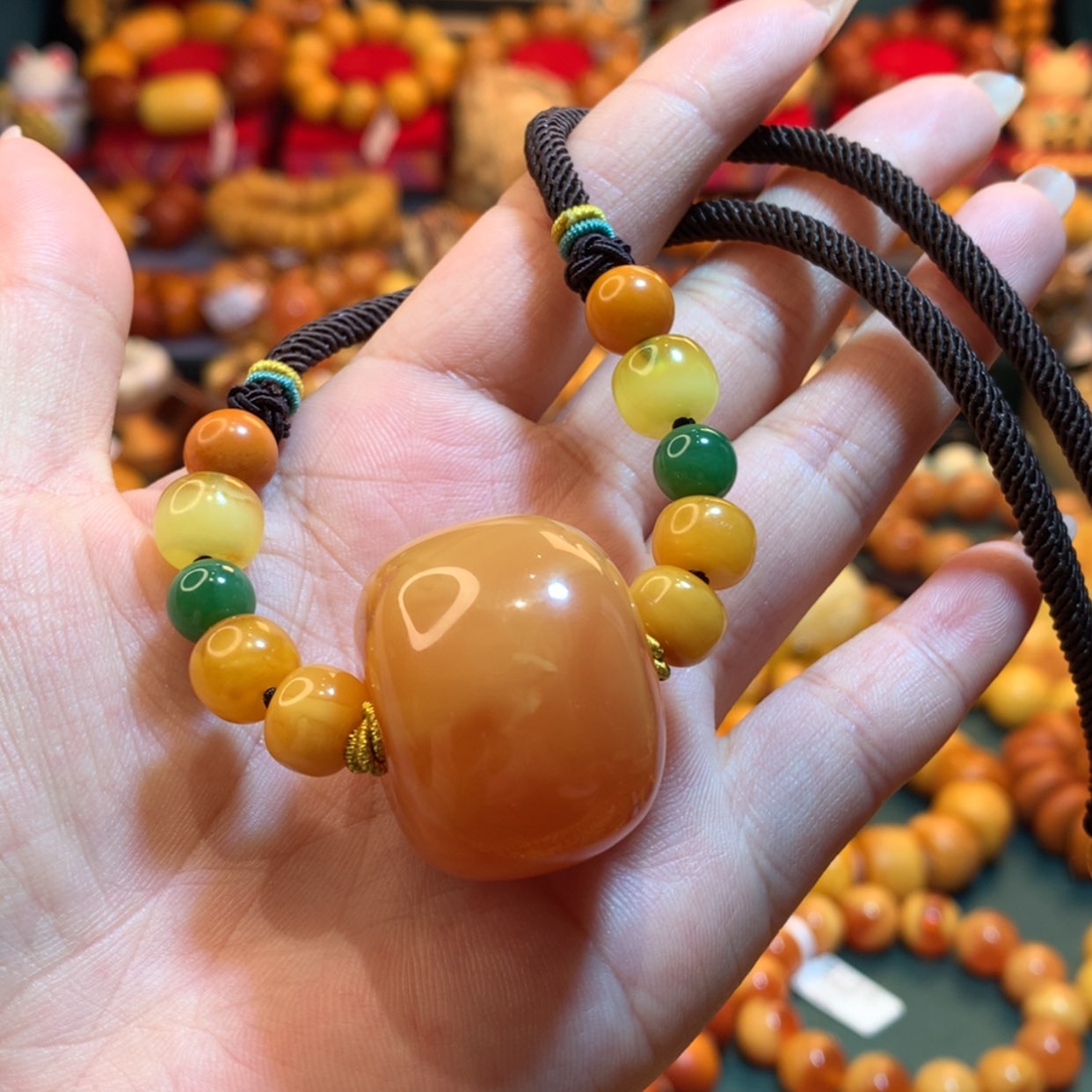 【闪购商品】蜜蜡吊坠(赠链)未镶嵌