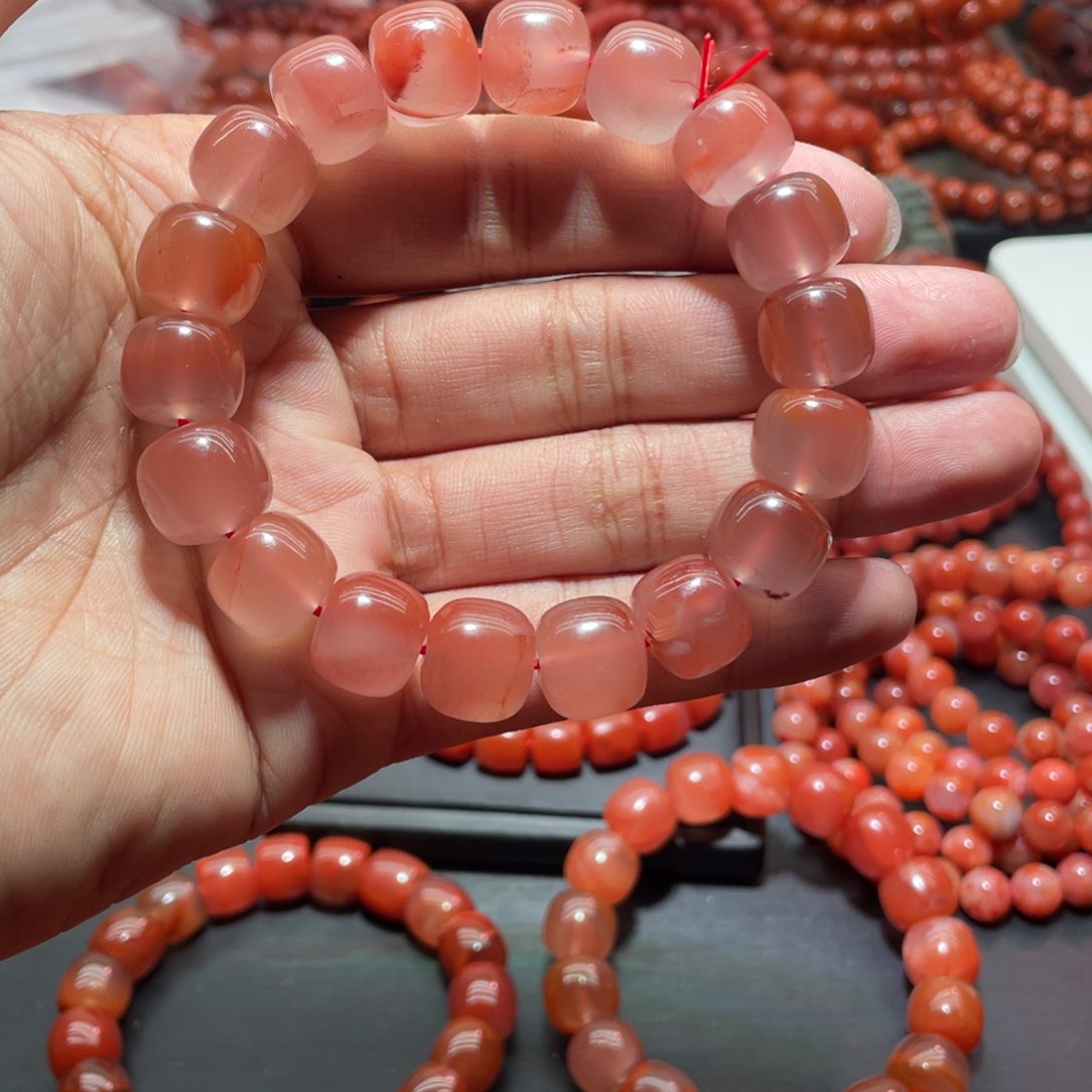 南红玛瑙手链未镶嵌