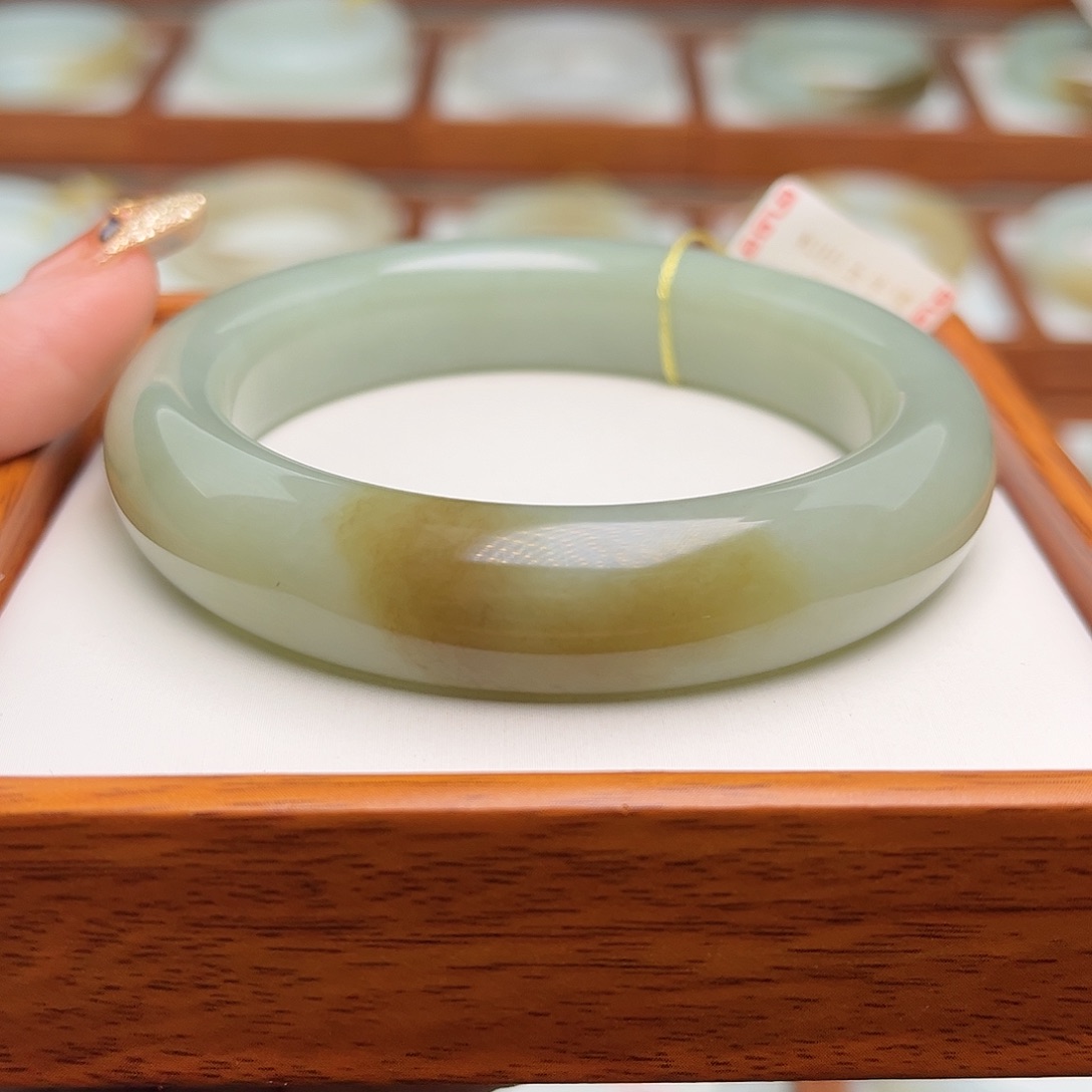 和田玉手镯未镶嵌58.6