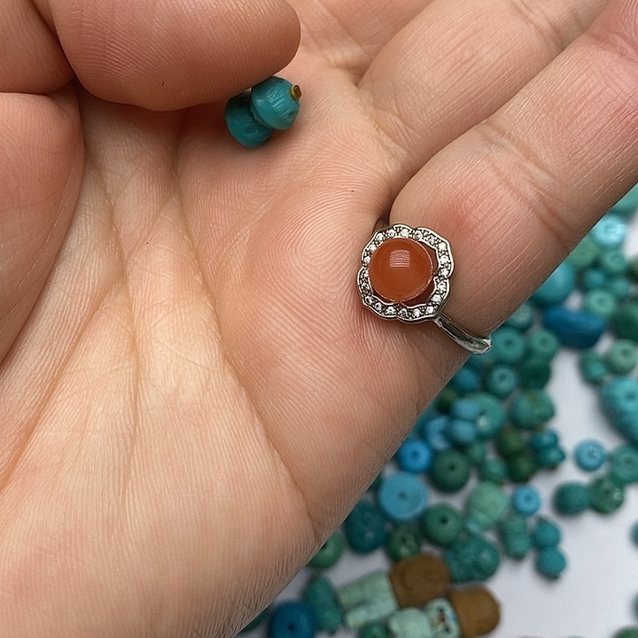 南红玛瑙未镶嵌珠宝奇石