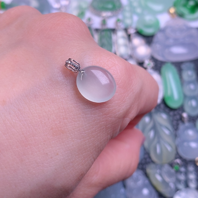 【闪购商品】翡翠颈饰18K金镶嵌天然缅甸翡翠