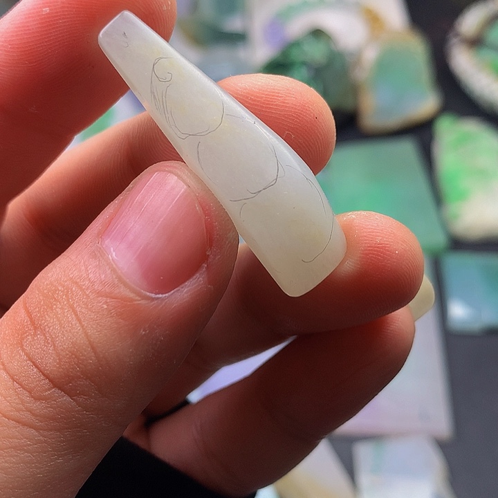 翡翠挂件未镶嵌料子