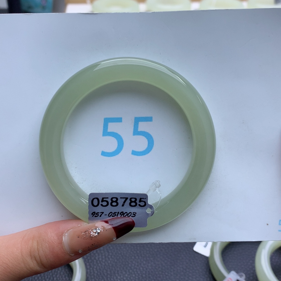 和田玉手镯未镶嵌拾