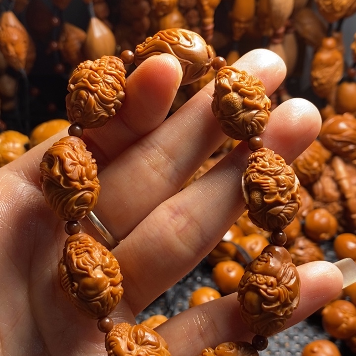 吊坠橄榄核群仙汇