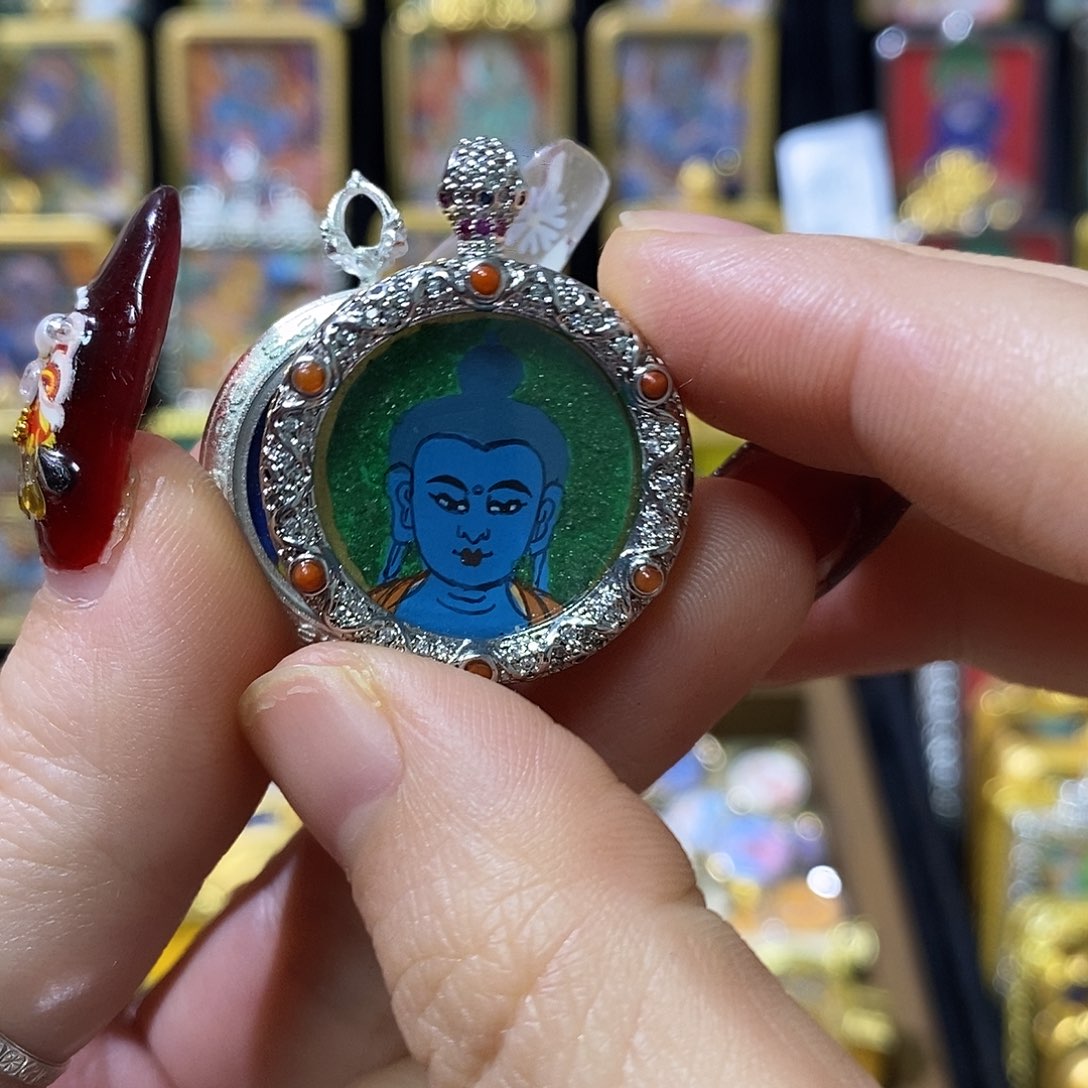 吊坠?药师唐卡艺术