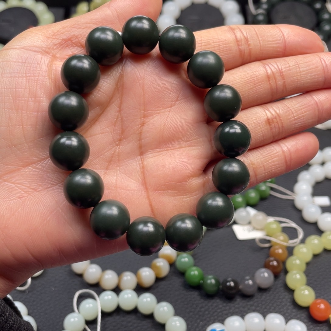 和田玉未镶嵌手链