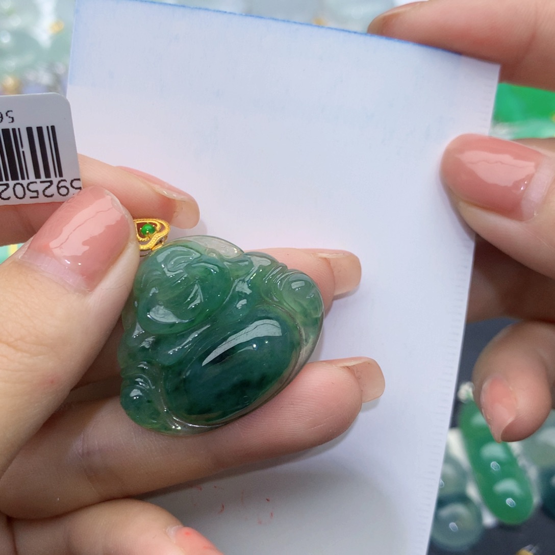 翡翠颈饰18K金镶嵌佛公