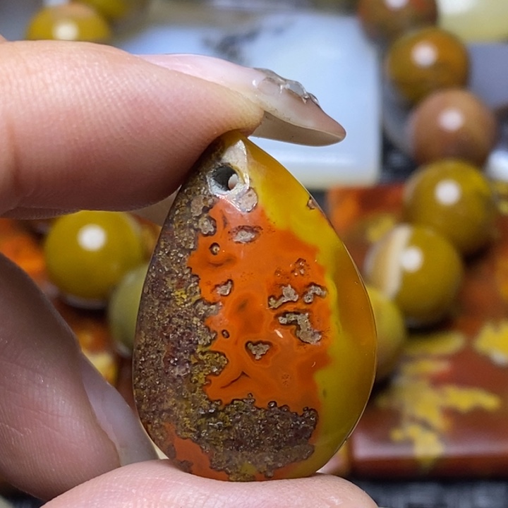 玛瑙/玉髓颈饰未镶嵌