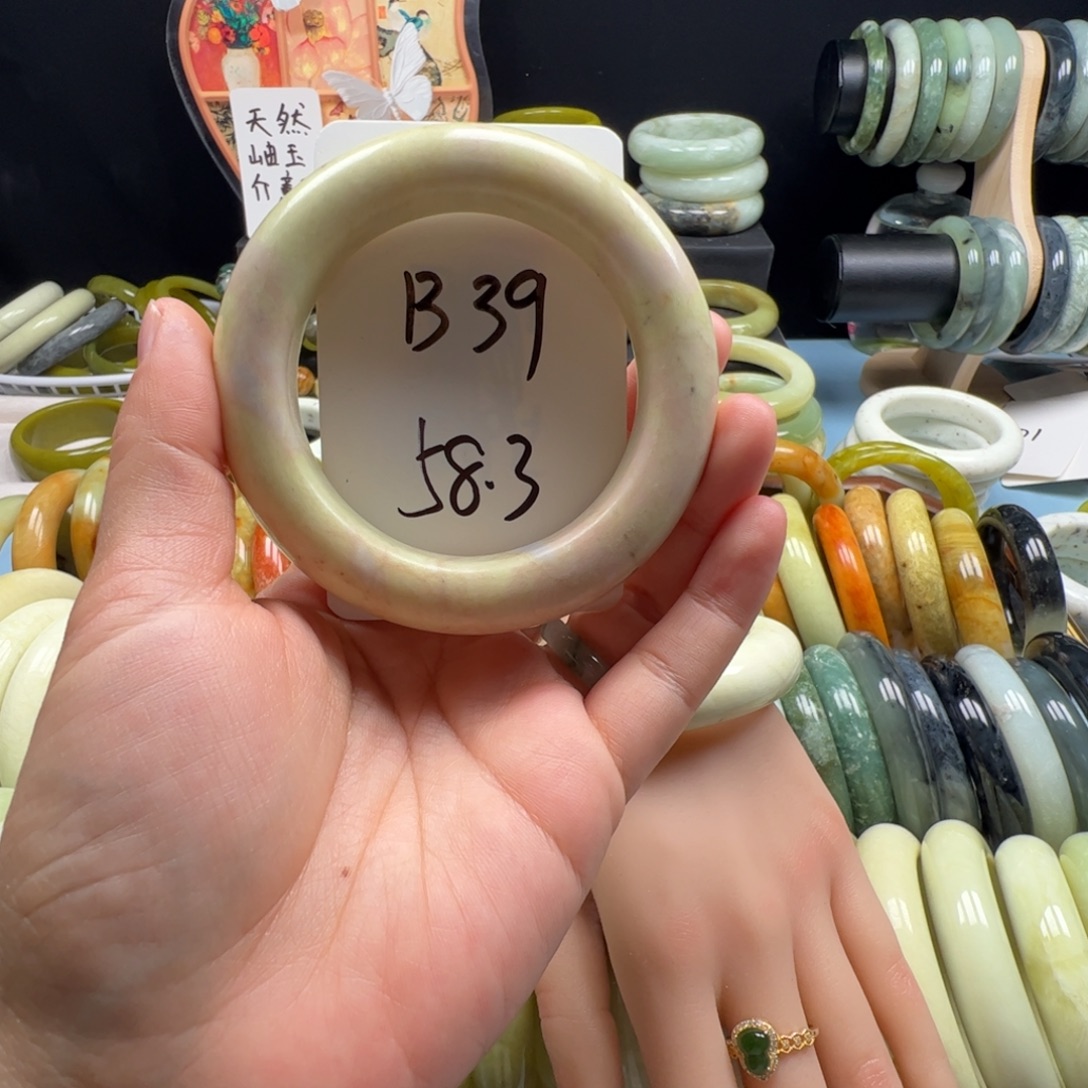 .***༽蛇纹石玉合金手镯