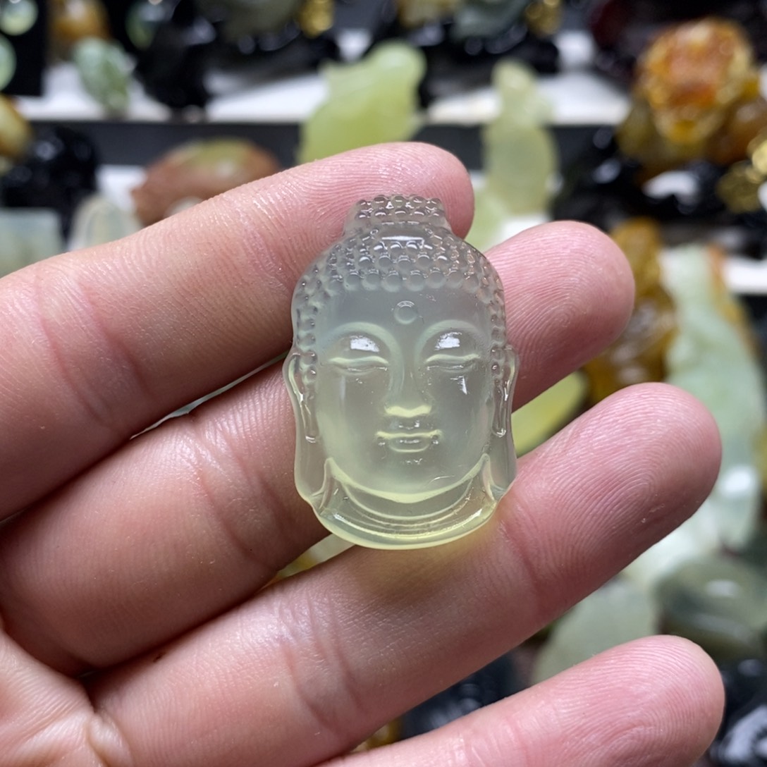 岫玉佛头吊坠未镶嵌