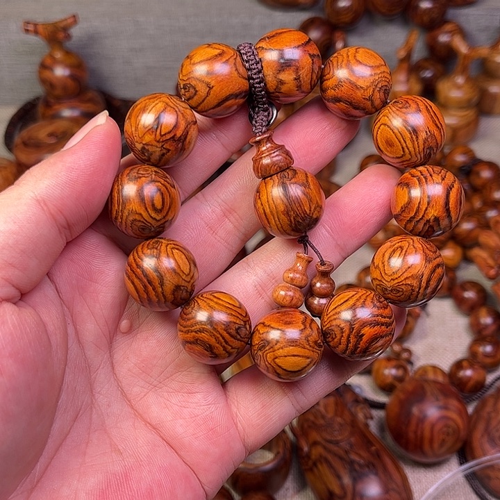 与***缘黄花梨/降香黄檀海南黄花梨油梨工艺品