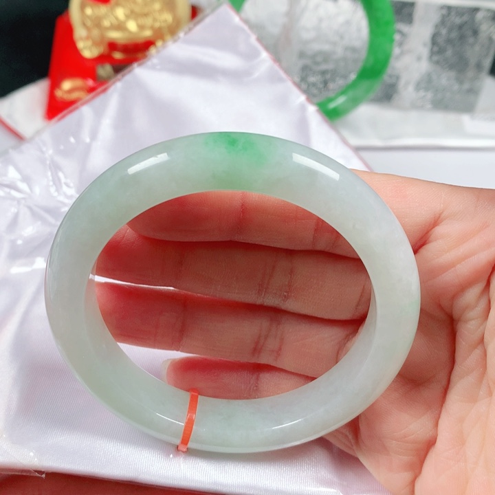 未镶嵌手镯翡翠天**桐  编号ZD1251 正圈57 福利镯