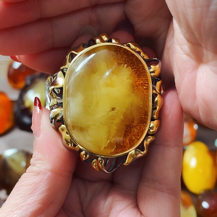 琥珀颈饰银S925镶嵌茗**水手镯