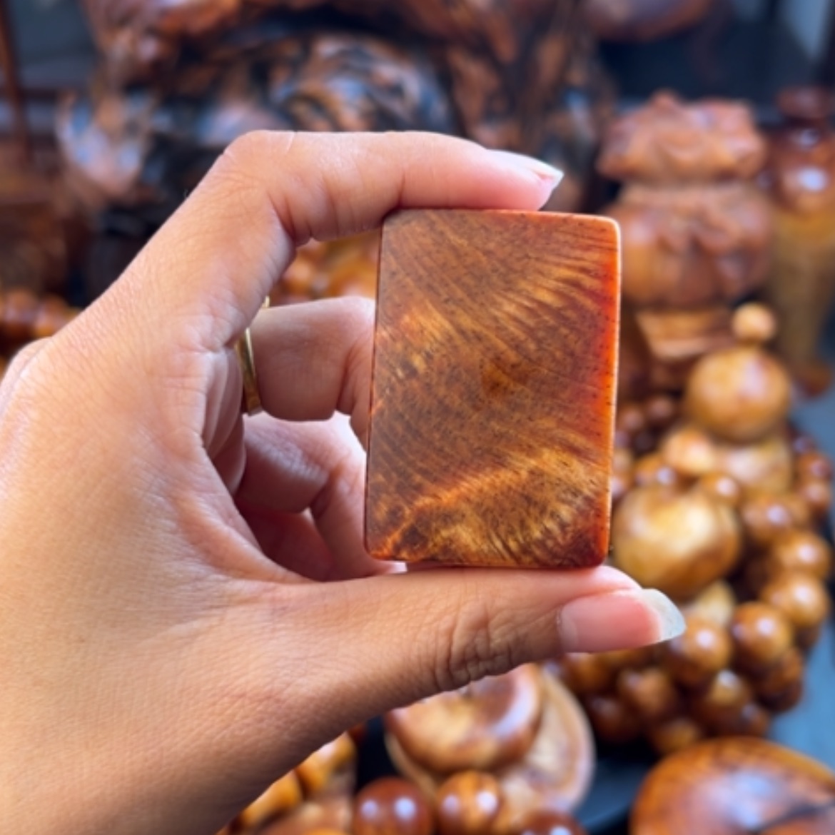 【闪购商品】松木（琥珀木）把件