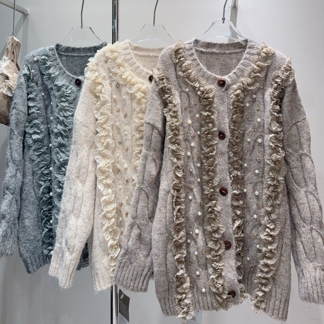 刘媛媛欧货 实拍湘正版网纱花边珍珠宽松针织开衫外套