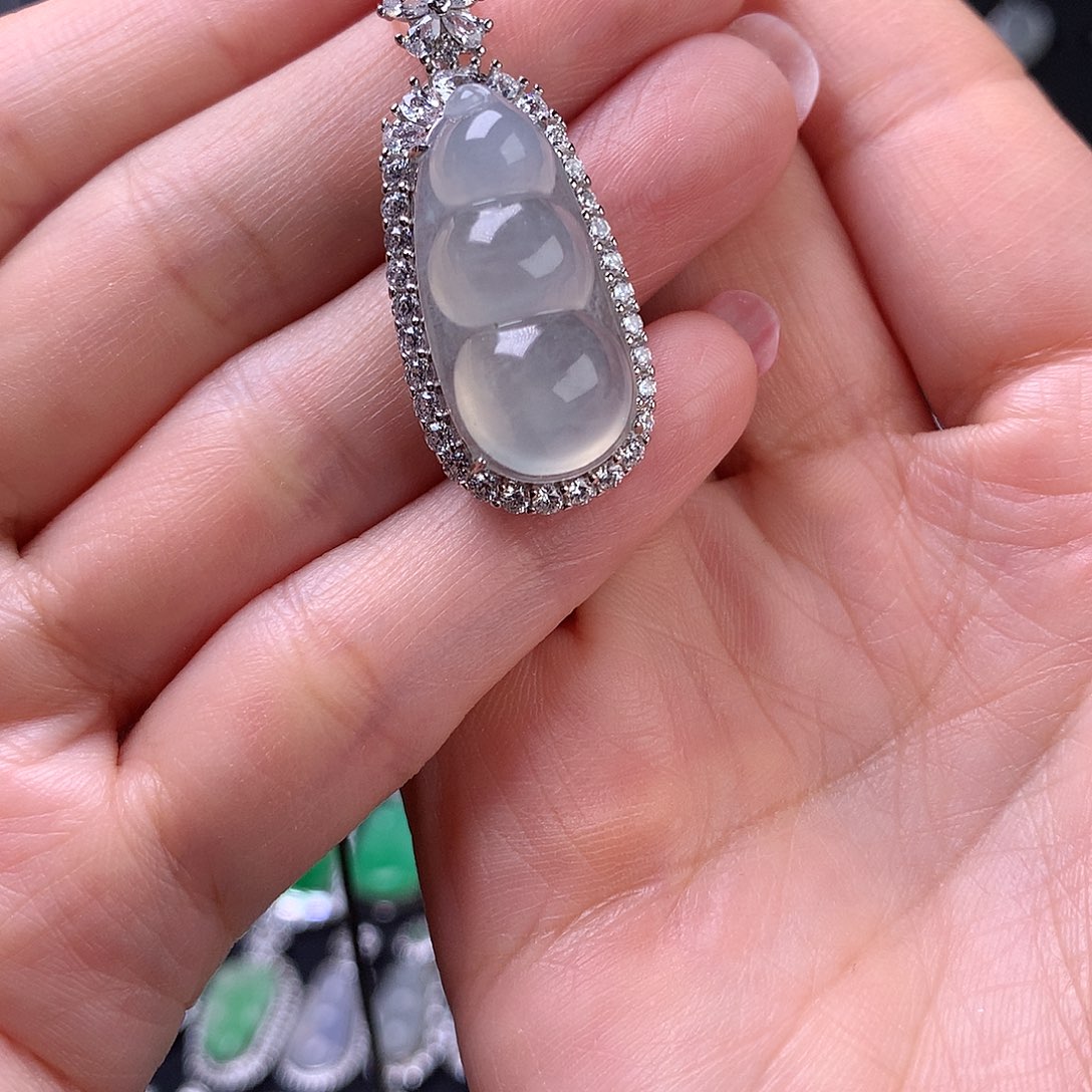 颈饰银S925镶嵌翡翠11111111