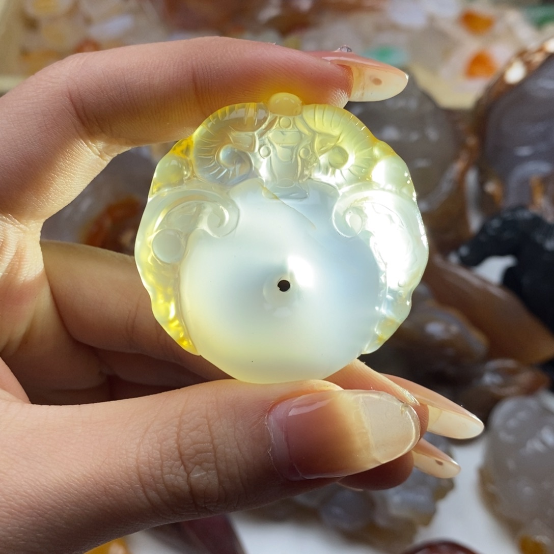 玛瑙/玉髓未镶嵌颈饰