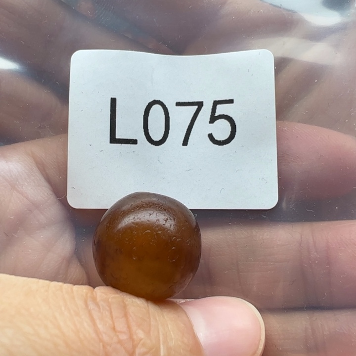 杭***萝玛瑙/玉髓未镶嵌珠宝半成品