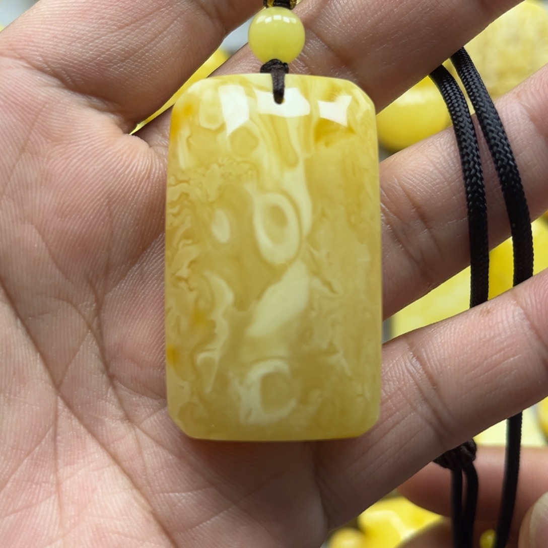 蜜蜡珠宝奇石未镶嵌